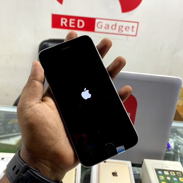 Apple iPhone 6 Apple iPhone 6